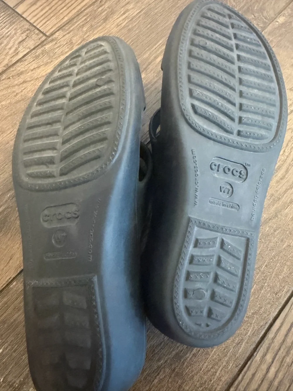 Crocs Patricia Wedge Sandals Womens Size 7 Black Strappy Slip On Comfort Shoes